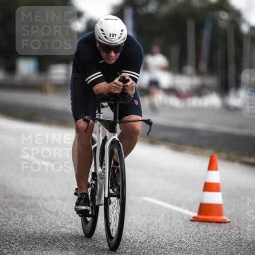16.08.2026 - KN Förde Triathlon 2026 H.Heesch http://msf.ph/oto/9975998 16.08.2026 11:14:08 Radfahren 337, 401 meine-sportfotos.de