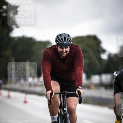 16.08.2026 - KN Förde Triathlon 2026 H.Heesch http://msf.ph/oto/9976042 16.08.2026 11:14:43 Radfahren 328, 350, 370, 400 meine-sportfotos.de