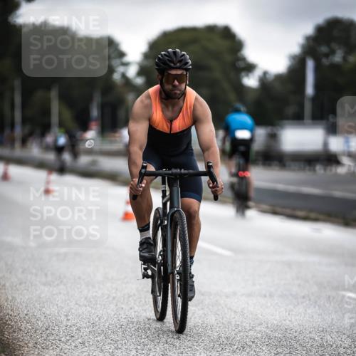 16.08.2026 - KN Förde Triathlon 2026 H.Heesch http://msf.ph/oto/9976078 16.08.2026 11:15:05 Radfahren 322, 334, 358 meine-sportfotos.de