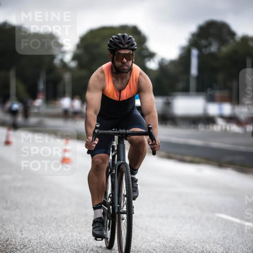16.08.2026 - KN Förde Triathlon 2026 H.Heesch http://msf.ph/oto/9976082 16.08.2026 11:15:05 Radfahren 322, 334, 358 meine-sportfotos.de
