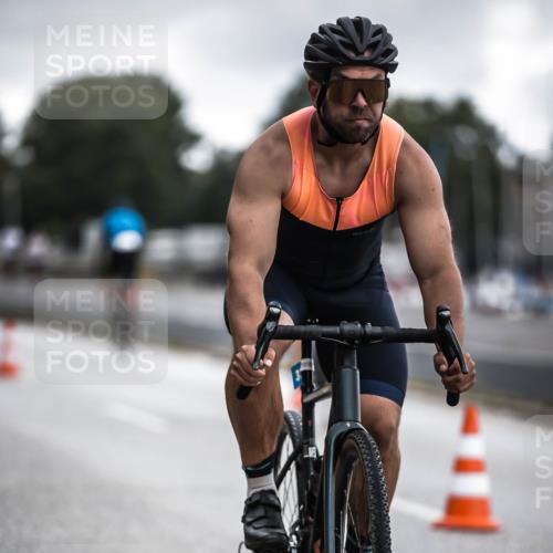 16.08.2026 - KN Förde Triathlon 2026 H.Heesch http://msf.ph/oto/9976092 16.08.2026 11:15:05 Radfahren 322, 334, 358 meine-sportfotos.de