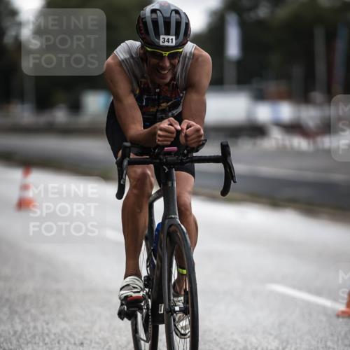 16.08.2026 - KN Förde Triathlon 2026 H.Heesch http://msf.ph/oto/9976119 16.08.2026 11:15:19 Radfahren 341, 355, 359, 367, 374, 378, 407, 804 meine-sportfotos.de