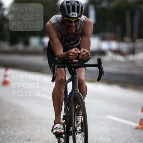 16.08.2026 - KN Förde Triathlon 2026 H.Heesch http://msf.ph/oto/9976120 16.08.2026 11:15:19 Radfahren 341, 355, 359, 367, 374, 378, 407, 804 meine-sportfotos.de