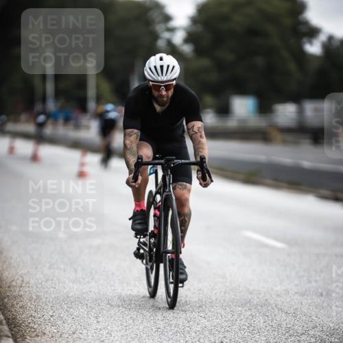 16.08.2026 - KN Förde Triathlon 2026 H.Heesch http://msf.ph/oto/9976178 16.08.2026 11:16:00 Radfahren 421 meine-sportfotos.de