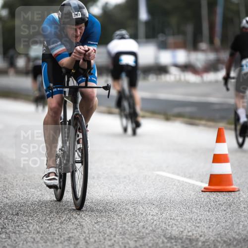 16.08.2026 - KN Förde Triathlon 2026 H.Heesch http://msf.ph/oto/9976199 16.08.2026 11:16:17 Radfahren 307, 339, 384 meine-sportfotos.de