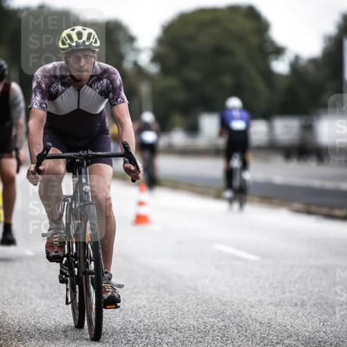 16.08.2026 - KN Förde Triathlon 2026 H.Heesch http://msf.ph/oto/9976228 16.08.2026 11:16:27 Radfahren 360, 406, 413, 801 meine-sportfotos.de