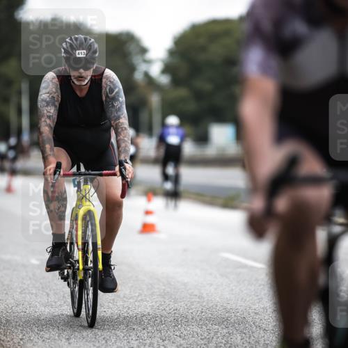 16.08.2026 - KN Förde Triathlon 2026 H.Heesch http://msf.ph/oto/9976230 16.08.2026 11:16:28 Radfahren 354, 360, 406, 413, 801 meine-sportfotos.de