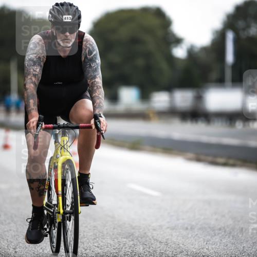 16.08.2026 - KN Förde Triathlon 2026 H.Heesch http://msf.ph/oto/9976237 16.08.2026 11:16:28 Radfahren 354, 360, 406, 413, 801 meine-sportfotos.de