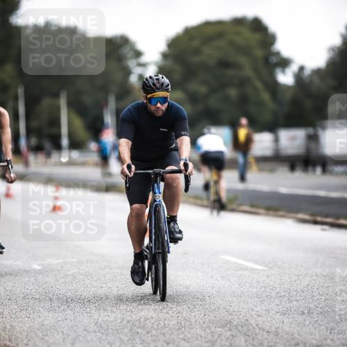 16.08.2026 - KN Förde Triathlon 2026 H.Heesch http://msf.ph/oto/9976270 16.08.2026 11:16:55 Radfahren 346, 350, 402, 437 meine-sportfotos.de