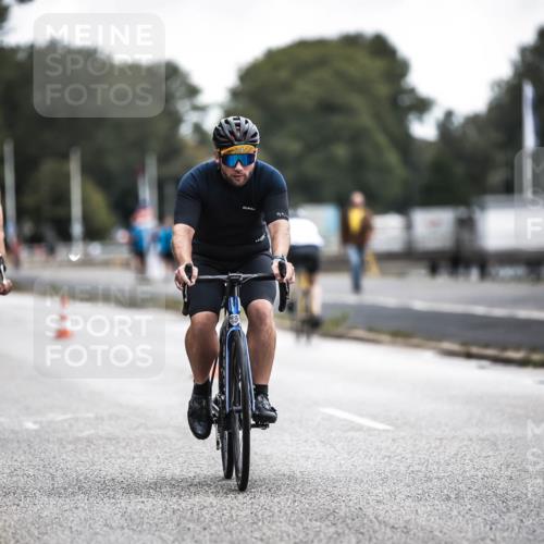 16.08.2026 - KN Förde Triathlon 2026 H.Heesch http://msf.ph/oto/9976272 16.08.2026 11:16:55 Radfahren 346, 350, 402, 437 meine-sportfotos.de