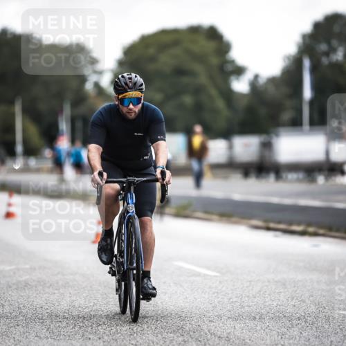 16.08.2026 - KN Förde Triathlon 2026 H.Heesch http://msf.ph/oto/9976274 16.08.2026 11:16:55 Radfahren 346, 350, 402, 437 meine-sportfotos.de
