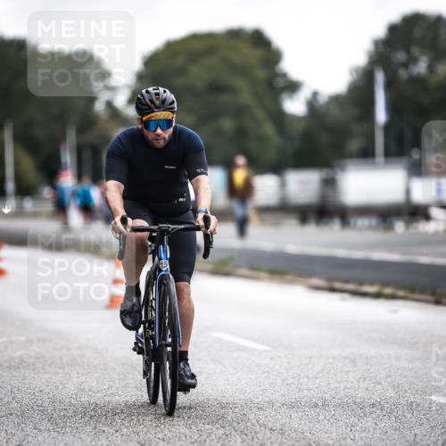 16.08.2026 - KN Förde Triathlon 2026 H.Heesch http://msf.ph/oto/9976275 16.08.2026 11:16:55 Radfahren 346, 350, 402, 437 meine-sportfotos.de