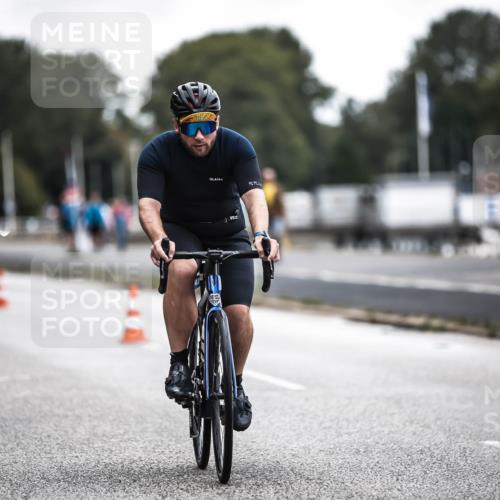 16.08.2026 - KN Förde Triathlon 2026 H.Heesch http://msf.ph/oto/9976278 16.08.2026 11:16:55 Radfahren 346, 350, 402, 437 meine-sportfotos.de