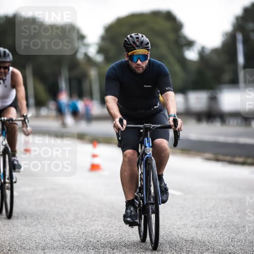 16.08.2026 - KN Förde Triathlon 2026 H.Heesch http://msf.ph/oto/9976280 16.08.2026 11:16:55 Radfahren 346, 350, 402, 437 meine-sportfotos.de