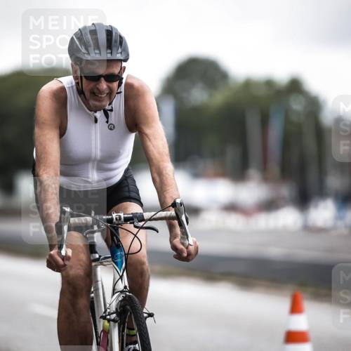 16.08.2026 - KN Förde Triathlon 2026 H.Heesch http://msf.ph/oto/9976293 16.08.2026 11:16:56 Radfahren 328, 346, 350, 402, 437 meine-sportfotos.de