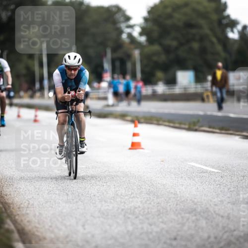 16.08.2026 - KN Förde Triathlon 2026 H.Heesch http://msf.ph/oto/9976301 16.08.2026 11:16:58 Radfahren 328, 346, 350, 381, 402, 437 meine-sportfotos.de