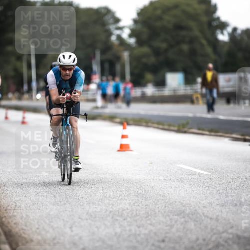 16.08.2026 - KN Förde Triathlon 2026 H.Heesch http://msf.ph/oto/9976303 16.08.2026 11:16:58 Radfahren 328, 346, 350, 381, 402, 437 meine-sportfotos.de