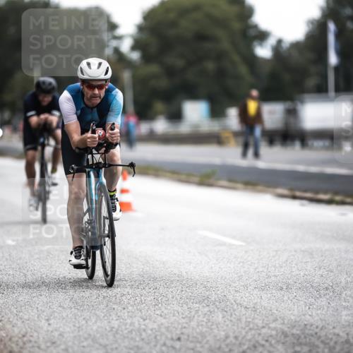 16.08.2026 - KN Förde Triathlon 2026 H.Heesch http://msf.ph/oto/9976311 16.08.2026 11:16:59 Radfahren 319, 328, 346, 350, 381, 402, 437 meine-sportfotos.de
