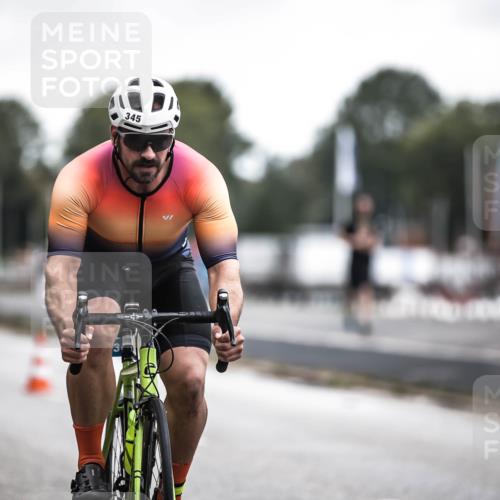 16.08.2026 - KN Förde Triathlon 2026 H.Heesch http://msf.ph/oto/9976359 16.08.2026 11:17:26 Radfahren 322, 345, 349, 371, 432, 804 meine-sportfotos.de