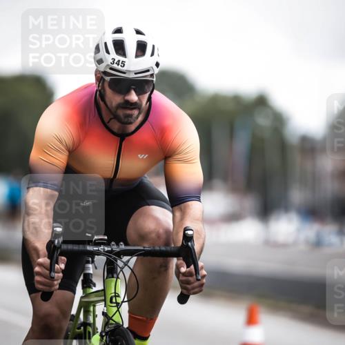 16.08.2026 - KN Förde Triathlon 2026 H.Heesch http://msf.ph/oto/9976365 16.08.2026 11:17:26 Radfahren 322, 345, 349, 371, 432, 804 meine-sportfotos.de