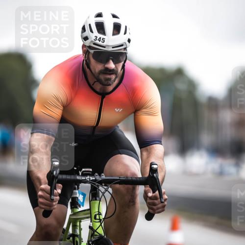 16.08.2026 - KN Förde Triathlon 2026 H.Heesch http://msf.ph/oto/9976366 16.08.2026 11:17:26 Radfahren 322, 345, 349, 371, 432, 804 meine-sportfotos.de