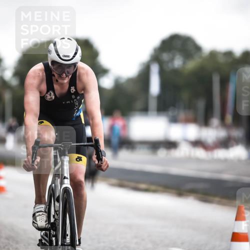 16.08.2026 - KN Förde Triathlon 2026 H.Heesch http://msf.ph/oto/9976383 16.08.2026 11:17:33 Radfahren 322, 358, 359, 382, 417, 432, 435, 804 meine-sportfotos.de