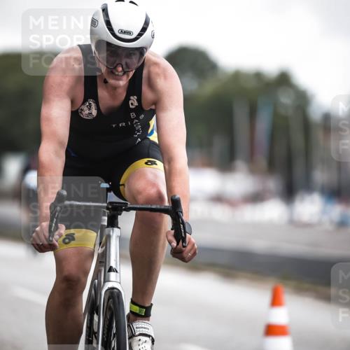 16.08.2026 - KN Förde Triathlon 2026 H.Heesch http://msf.ph/oto/9976390 16.08.2026 11:17:33 Radfahren 322, 358, 359, 382, 417, 432, 435, 804 meine-sportfotos.de