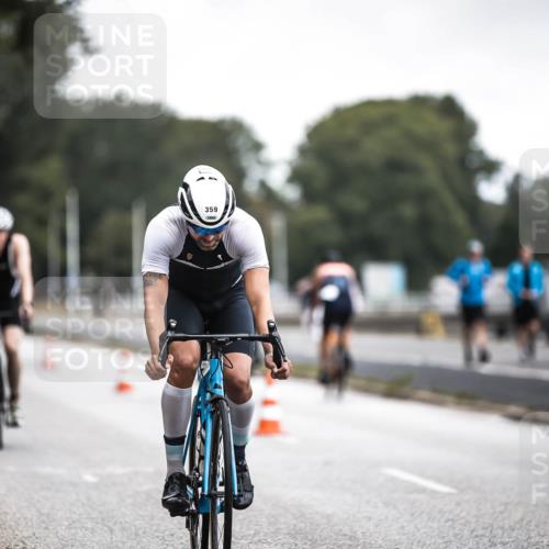16.08.2026 - KN Förde Triathlon 2026 H.Heesch http://msf.ph/oto/9976393 16.08.2026 11:17:37 Radfahren 304, 308, 355, 359, 383, 390, 417 meine-sportfotos.de