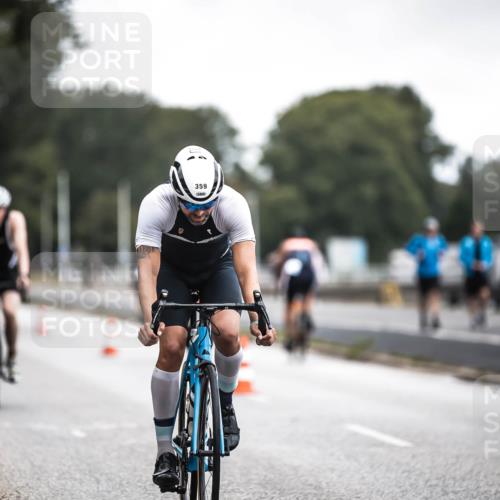16.08.2026 - KN Förde Triathlon 2026 H.Heesch http://msf.ph/oto/9976394 16.08.2026 11:17:37 Radfahren 304, 308, 355, 359, 383, 390, 417 meine-sportfotos.de