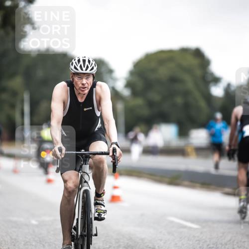 16.08.2026 - KN Förde Triathlon 2026 H.Heesch http://msf.ph/oto/9976404 16.08.2026 11:17:39 Radfahren 304, 308, 355, 359, 383, 390, 417 meine-sportfotos.de