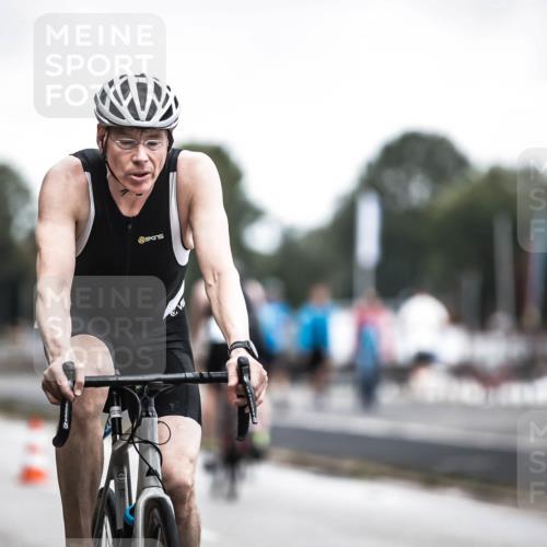 16.08.2026 - KN Förde Triathlon 2026 H.Heesch http://msf.ph/oto/9976414 16.08.2026 11:17:39 Radfahren 304, 308, 355, 359, 383, 390, 417 meine-sportfotos.de