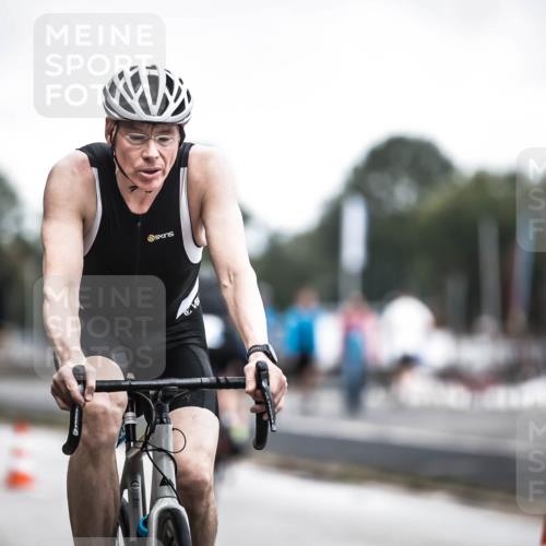16.08.2026 - KN Förde Triathlon 2026 H.Heesch http://msf.ph/oto/9976415 16.08.2026 11:17:39 Radfahren 304, 308, 355, 359, 383, 390, 417 meine-sportfotos.de