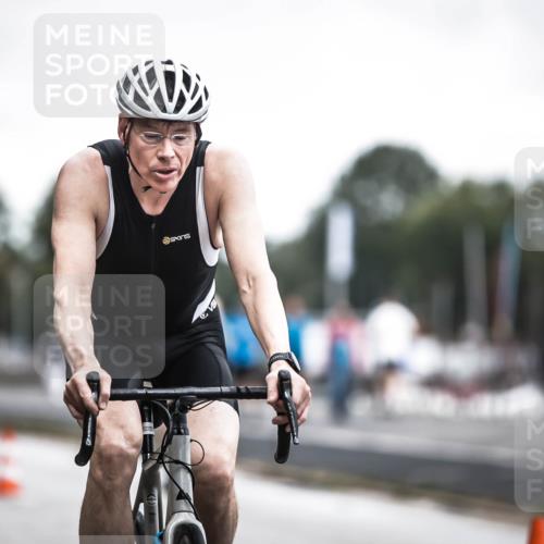 16.08.2026 - KN Förde Triathlon 2026 H.Heesch http://msf.ph/oto/9976416 16.08.2026 11:17:39 Radfahren 304, 308, 355, 359, 383, 390, 417 meine-sportfotos.de