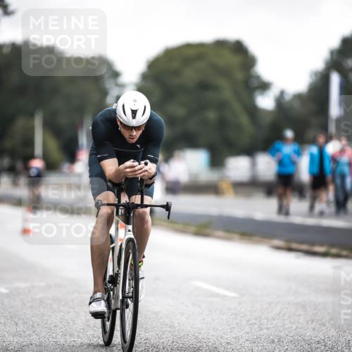 16.08.2026 - KN Förde Triathlon 2026 H.Heesch http://msf.ph/oto/9976422 16.08.2026 11:17:41 Radfahren 304, 308, 318, 355, 383, 390 meine-sportfotos.de