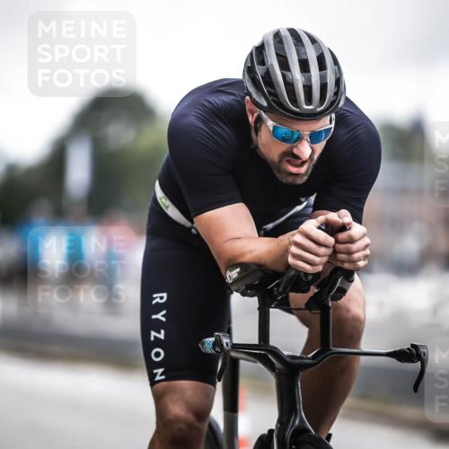 16.08.2026 - KN Förde Triathlon 2026 H.Heesch http://msf.ph/oto/9976445 16.08.2026 11:17:43 Radfahren 304, 308, 317, 318, 383, 390 meine-sportfotos.de