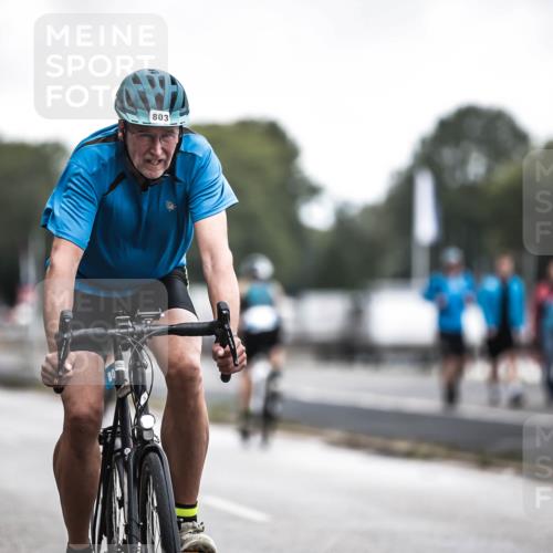 16.08.2026 - KN Förde Triathlon 2026 H.Heesch http://msf.ph/oto/9976460 16.08.2026 11:17:48 Radfahren 306, 317, 318, 330, 367, 396, 803 meine-sportfotos.de