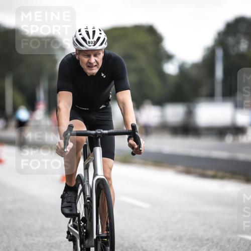 16.08.2026 - KN Förde Triathlon 2026 H.Heesch http://msf.ph/oto/9976490 16.08.2026 11:17:55 Radfahren 301, 311, 314, 330, 367, 378, 396, 802 meine-sportfotos.de