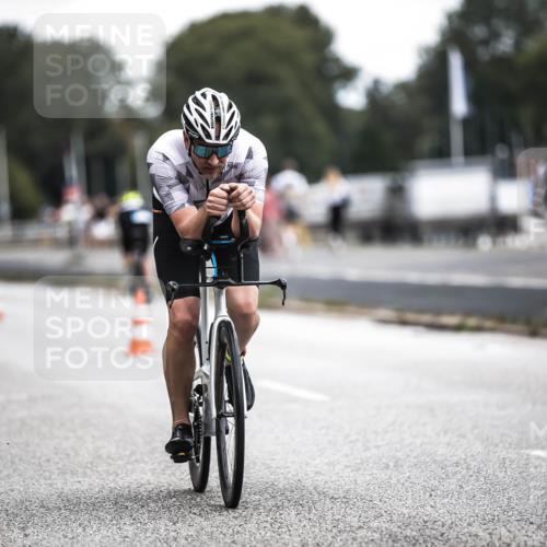 16.08.2026 - KN Förde Triathlon 2026 H.Heesch http://msf.ph/oto/9976531 16.08.2026 11:18:22 Radfahren 302, 404 meine-sportfotos.de