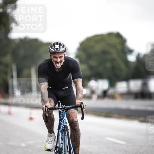 16.08.2026 - KN Förde Triathlon 2026 H.Heesch http://msf.ph/oto/9976545 16.08.2026 11:18:33 Radfahren 414, 441 meine-sportfotos.de