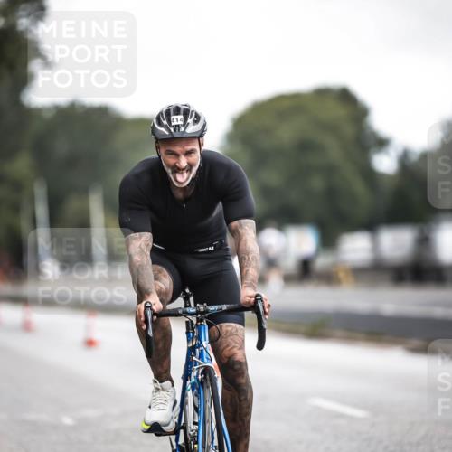 16.08.2026 - KN Förde Triathlon 2026 H.Heesch http://msf.ph/oto/9976547 16.08.2026 11:18:33 Radfahren 414, 441 meine-sportfotos.de