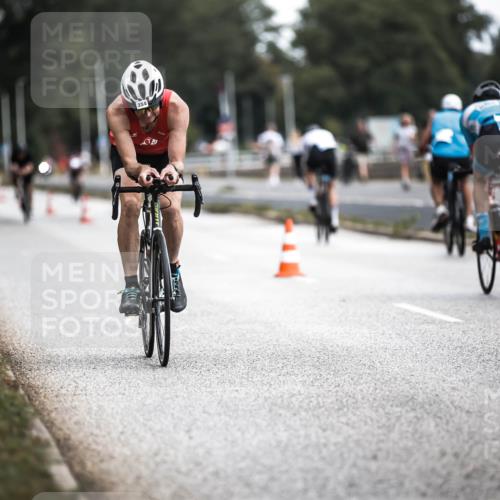 16.08.2026 - KN Förde Triathlon 2026 H.Heesch http://msf.ph/oto/9976587 16.08.2026 11:18:48 Radfahren 354, 429 meine-sportfotos.de