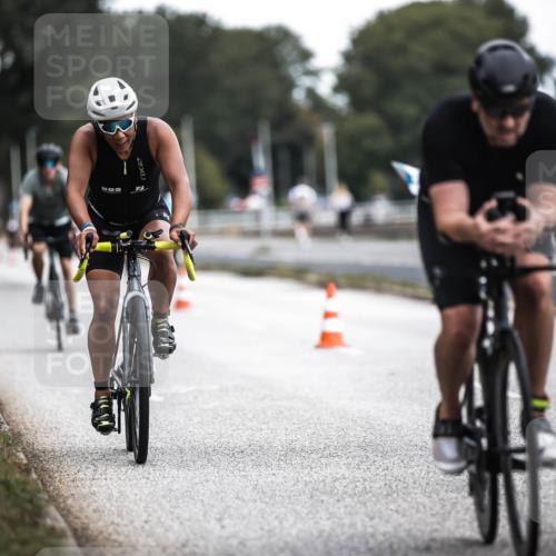16.08.2026 - KN Förde Triathlon 2026 H.Heesch http://msf.ph/oto/9976612 16.08.2026 11:18:54 Radfahren 310, 356, 384, 425 meine-sportfotos.de