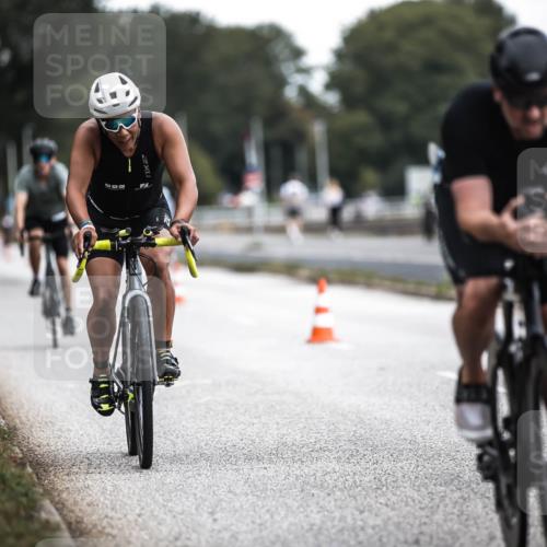 16.08.2026 - KN Förde Triathlon 2026 H.Heesch http://msf.ph/oto/9976614 16.08.2026 11:18:54 Radfahren 310, 356, 384, 425 meine-sportfotos.de