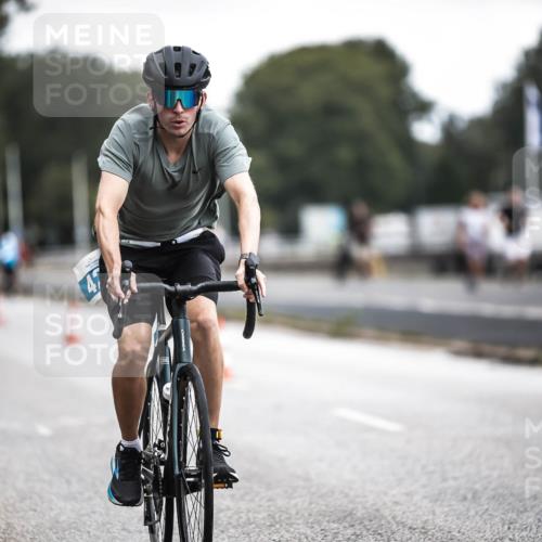 16.08.2026 - KN Förde Triathlon 2026 H.Heesch http://msf.ph/oto/9976630 16.08.2026 11:18:57 Radfahren 310, 312, 356, 384, 425 meine-sportfotos.de
