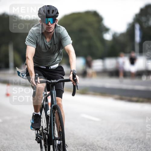 16.08.2026 - KN Förde Triathlon 2026 H.Heesch http://msf.ph/oto/9976633 16.08.2026 11:18:57 Radfahren 310, 312, 356, 384, 425 meine-sportfotos.de
