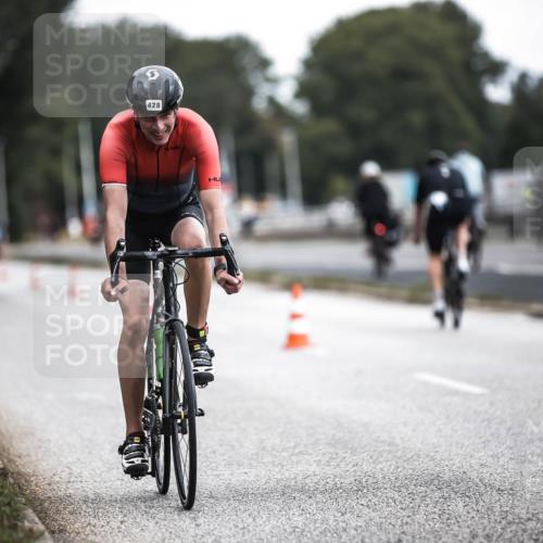 16.08.2026 - KN Förde Triathlon 2026 H.Heesch http://msf.ph/oto/9976649 16.08.2026 11:19:08 Radfahren 391, 428, 438 meine-sportfotos.de