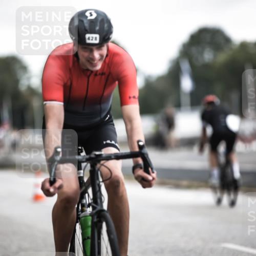 16.08.2026 - KN Förde Triathlon 2026 H.Heesch http://msf.ph/oto/9976650 16.08.2026 11:19:09 Radfahren 391, 416, 428, 438 meine-sportfotos.de