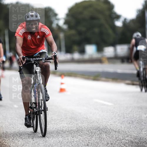 16.08.2026 - KN Förde Triathlon 2026 H.Heesch http://msf.ph/oto/9976698 16.08.2026 11:19:24 Radfahren 305, 305, 351, 377, 801 meine-sportfotos.de