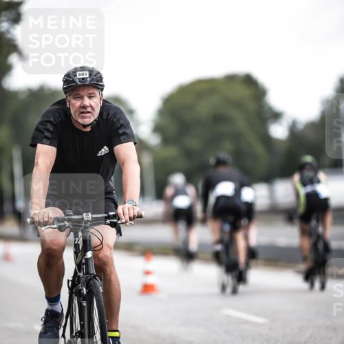 16.08.2026 - KN Förde Triathlon 2026 H.Heesch http://msf.ph/oto/9976712 16.08.2026 11:19:26 Radfahren 305, 305, 346, 351, 377, 801 meine-sportfotos.de