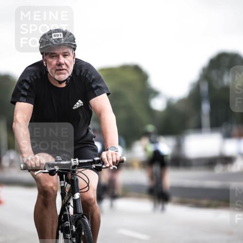 16.08.2026 - KN Förde Triathlon 2026 H.Heesch http://msf.ph/oto/9976720 16.08.2026 11:19:26 Radfahren 305, 305, 346, 351, 377, 801 meine-sportfotos.de
